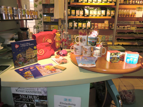 Stand in der Apotheke